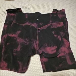 CRZ YOGA Butterlift Workout Leggings 25" In Burgundy Tie Dye- Size M(Tag Cutoff)